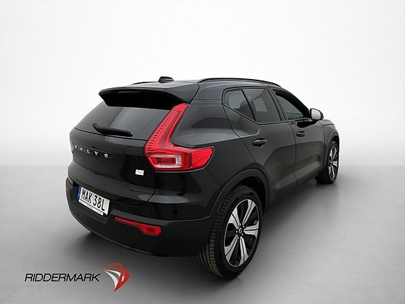 Volvo XC40 8 of 30