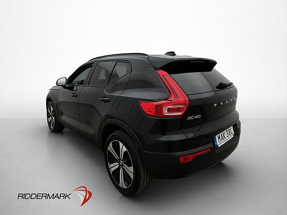 Volvo XC40 6 of 30