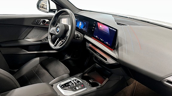 BMW 120d 3 of 13