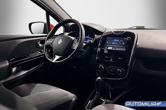 Renault Clio 11 of 16