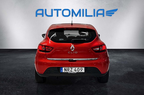Renault Clio 13 of 16