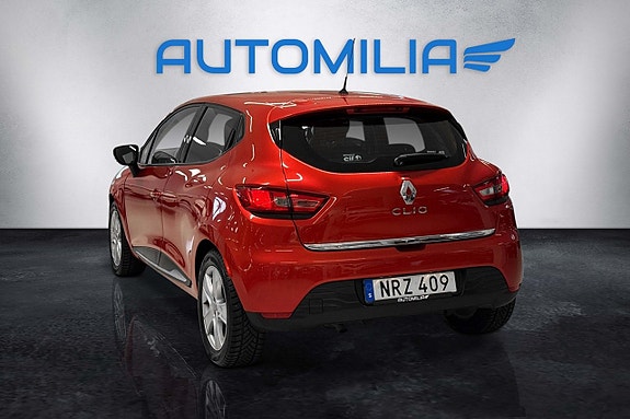 Renault Clio 12 of 16
