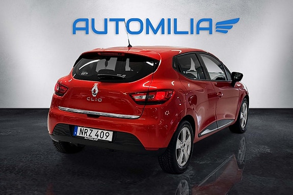 Renault Clio 14 of 16