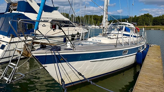 Hallberg-Rassy 352 Scandinavia  1984  Finland 2 of 12