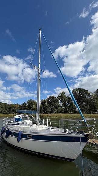 Hallberg-Rassy 352 Scandinavia  1984  Finland 3 of 12