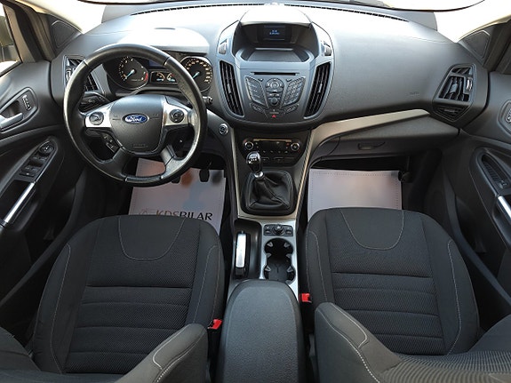 Ford Kuga 8 of 11