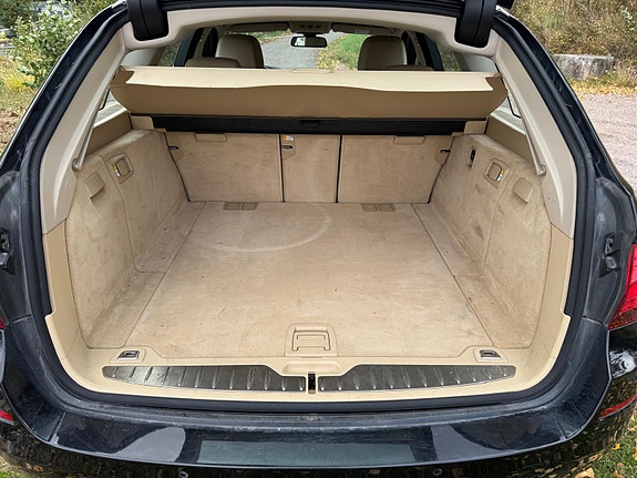 BMW 520d 10 of 13