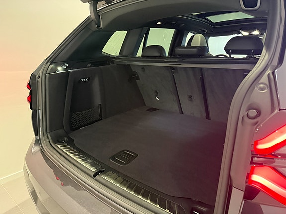 BMW iX3 6 of 18