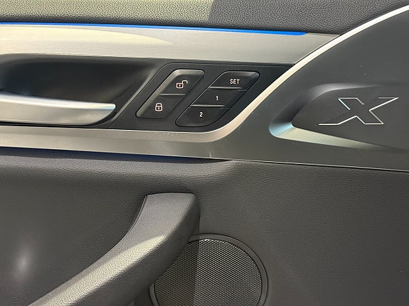 BMW iX3 11 of 18