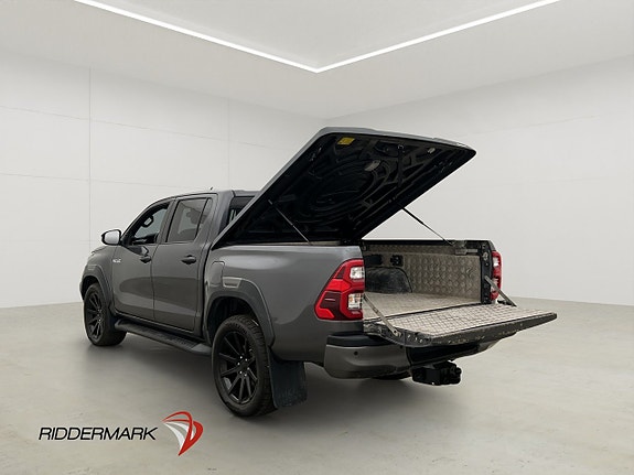 Toyota HiLux 15 of 30