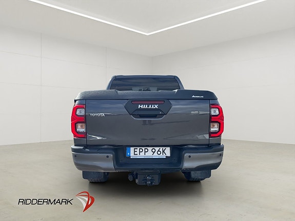 Toyota HiLux 8 of 30