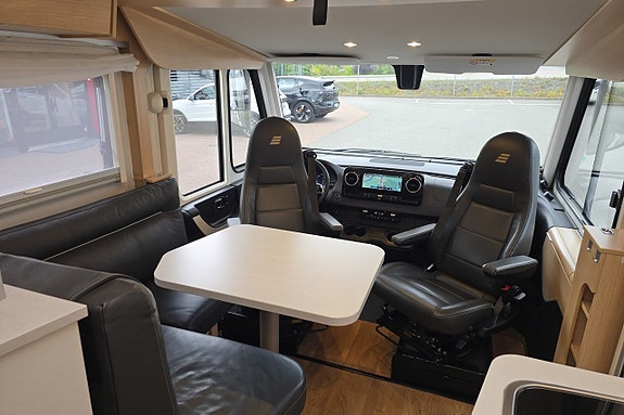 Hymer B-MC I 580 170hk Automat ALDE, AC-bodel, Solcell, Läder 10 of 30
