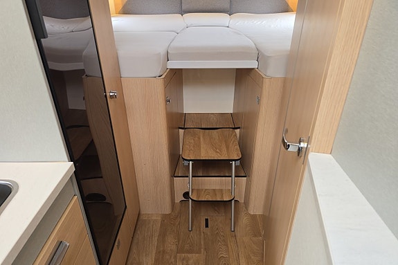 Hymer B-MC I 580 170hk Automat ALDE, AC-bodel, Solcell, Läder 16 of 30