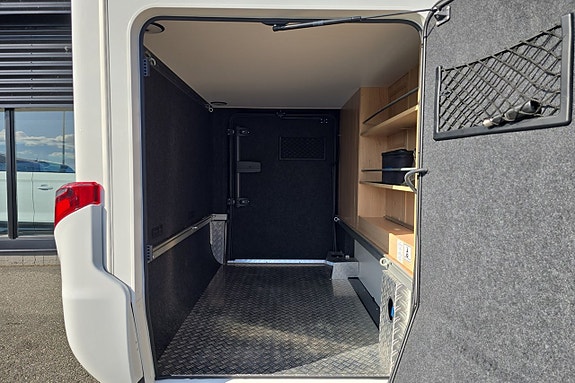 Hymer B-MC I 580 170hk Automat ALDE, AC-bodel, Solcell, Läder 28 of 30