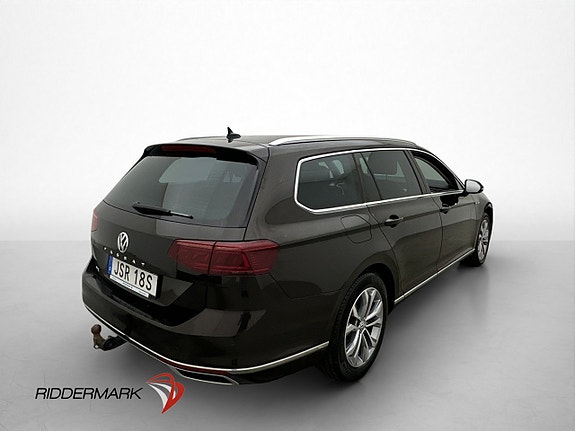 Volkswagen Passat 8 of 30