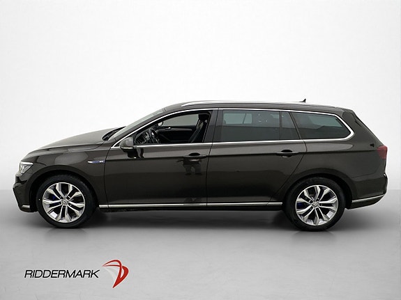 Volkswagen Passat 4 of 30