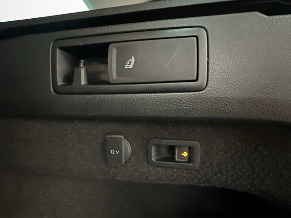 Volkswagen Passat 27 of 30