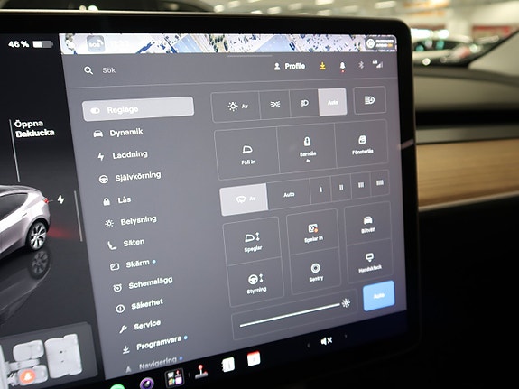 Tesla Model Y 27 of 30