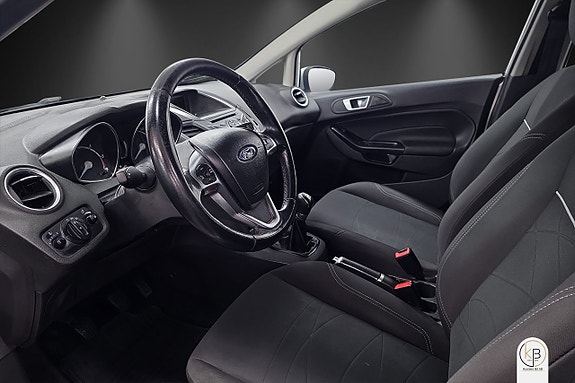 Ford Fiesta 7 of 11