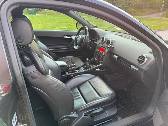Audi A3 8 of 16