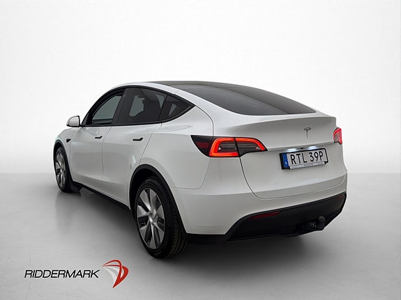 Tesla Model Y 6 of 30