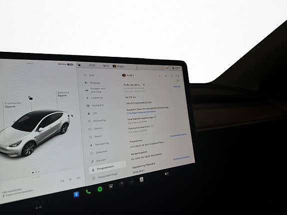 Tesla Model Y 19 of 30