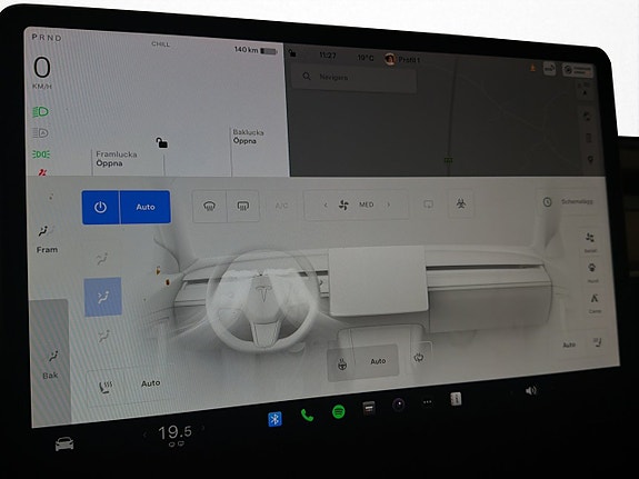Tesla Model Y 17 of 30