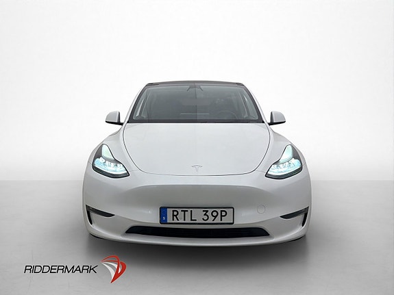 Tesla Model Y 3 of 30
