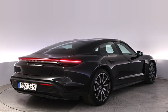 Porsche Taycan 4S 5 of 27