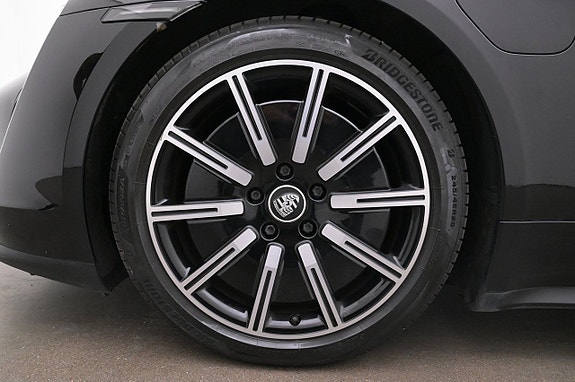 Porsche Taycan 4S 27 of 27