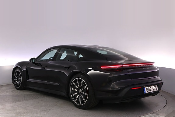 Porsche Taycan 4S 4 of 27
