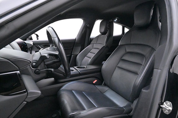 Porsche Taycan 4S 10 of 27