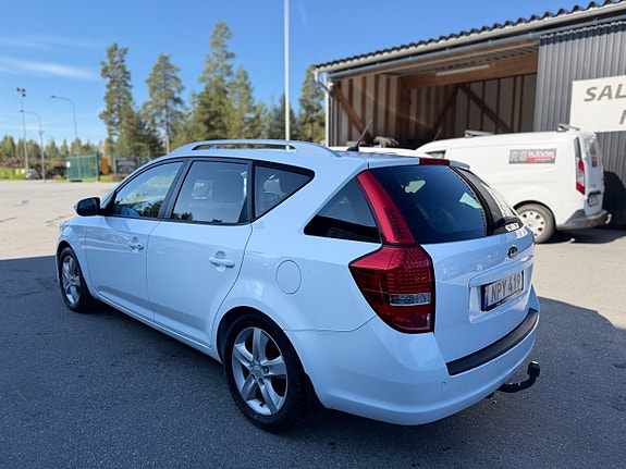 Kia Ceed 13 of 17