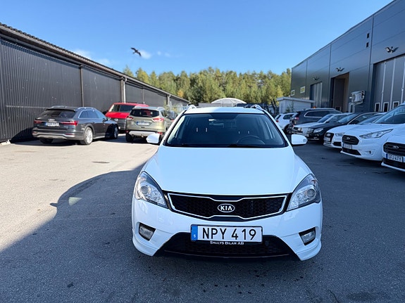 Kia Ceed 8 of 17