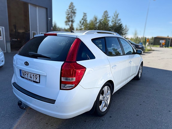 Kia Ceed 6 of 17