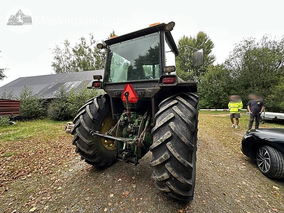 John Deere 4440 5 of 27