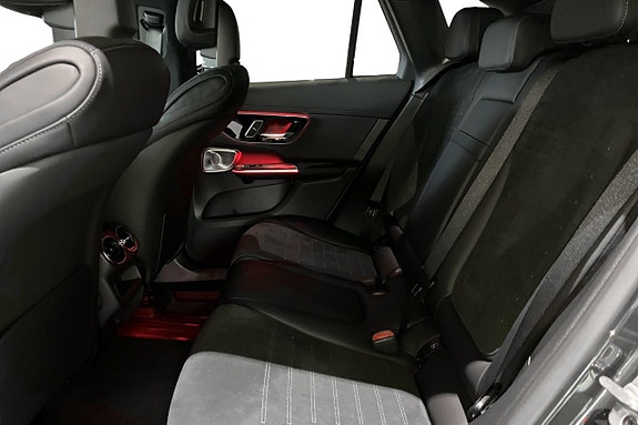 Mercedes-Benz GLC400 e 9 of 17