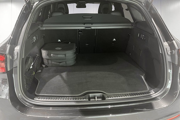 Mercedes-Benz GLC400 e 15 of 17