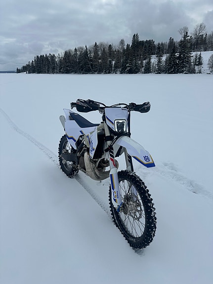 Husqvarna TE 300 3 of 3
