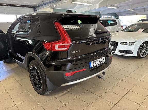 Volvo XC40 11 of 14
