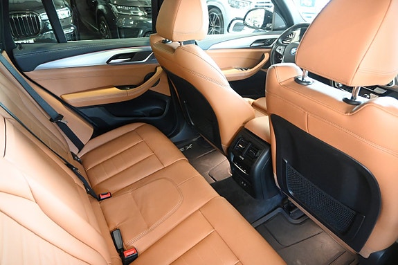 BMW iX3 13 of 30