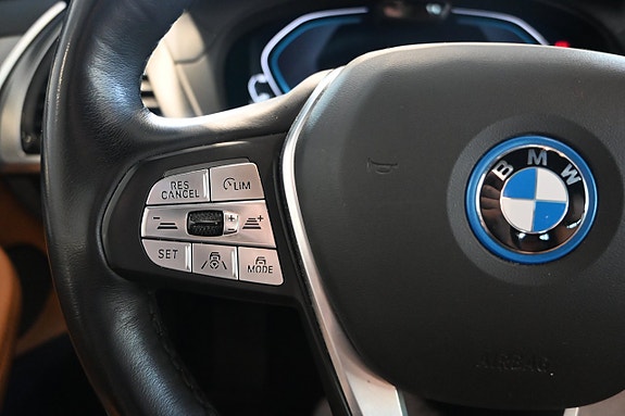 BMW iX3 21 of 30