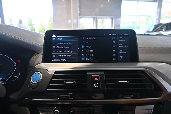 BMW iX3 23 of 30