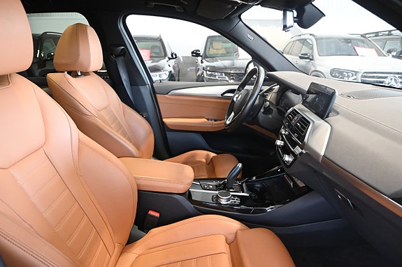 BMW iX3 10 of 30