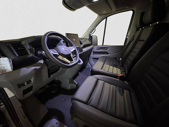 Volkswagen Crafter 7 of 12