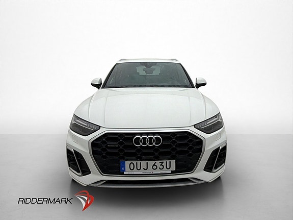 Audi Q5 2 of 30