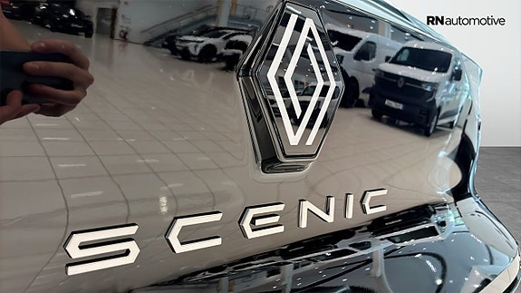 Renault Scenic E-Tech 25 of 25
