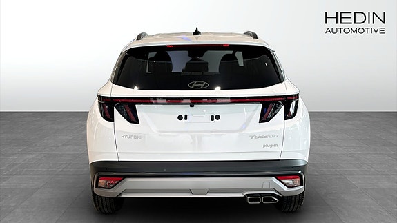 Hyundai Tucson 7 of 12