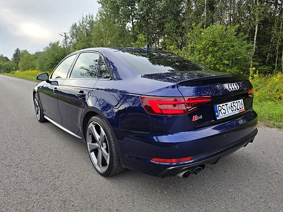 Audi S4 12 of 20
