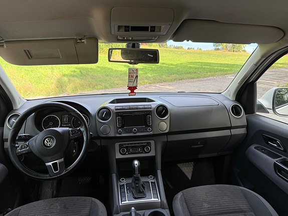 Volkswagen Amarok 7 of 12